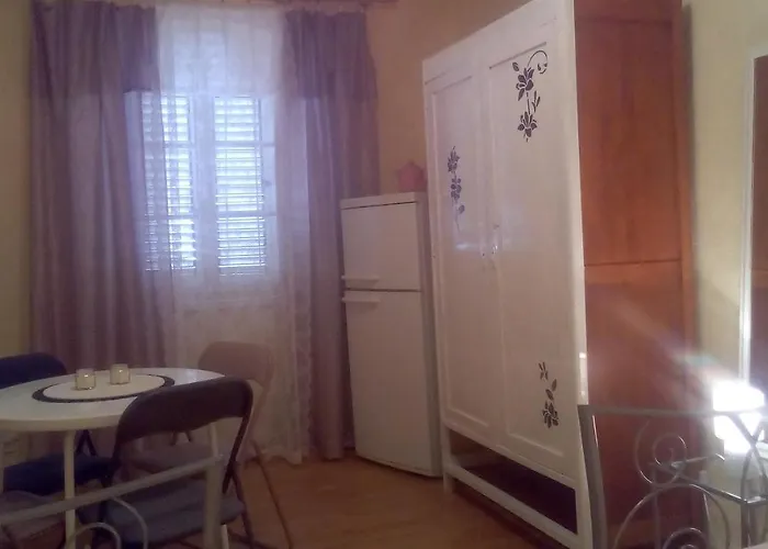 Nada Apartamento Povlja (Brac)